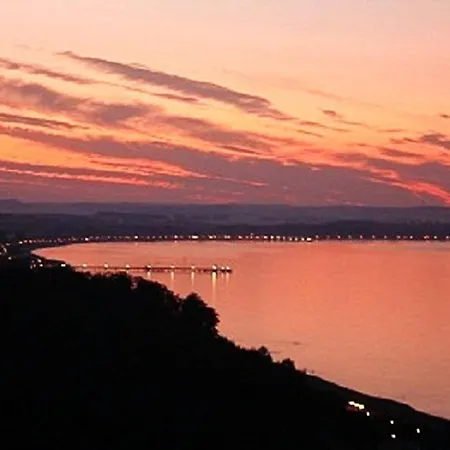 Seeseite-romantik-apartment Daire